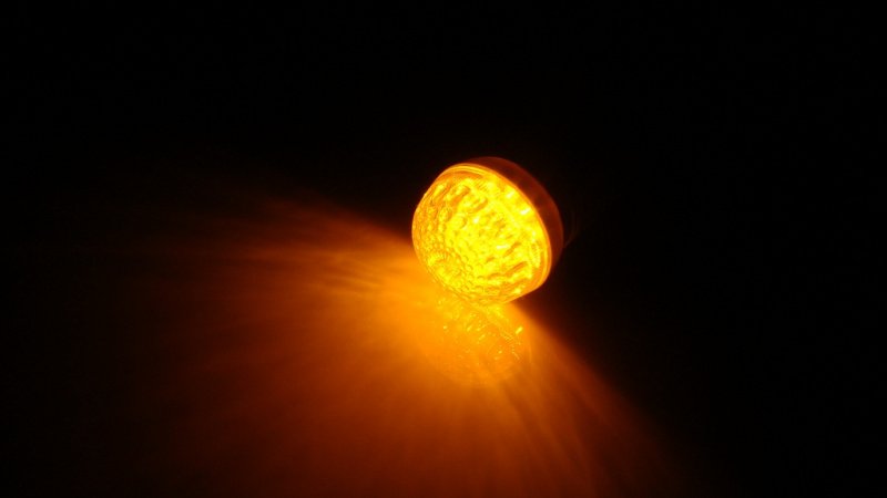 LED лампа с цоколем E27, 50 мм, (9 светодиодов), желтый